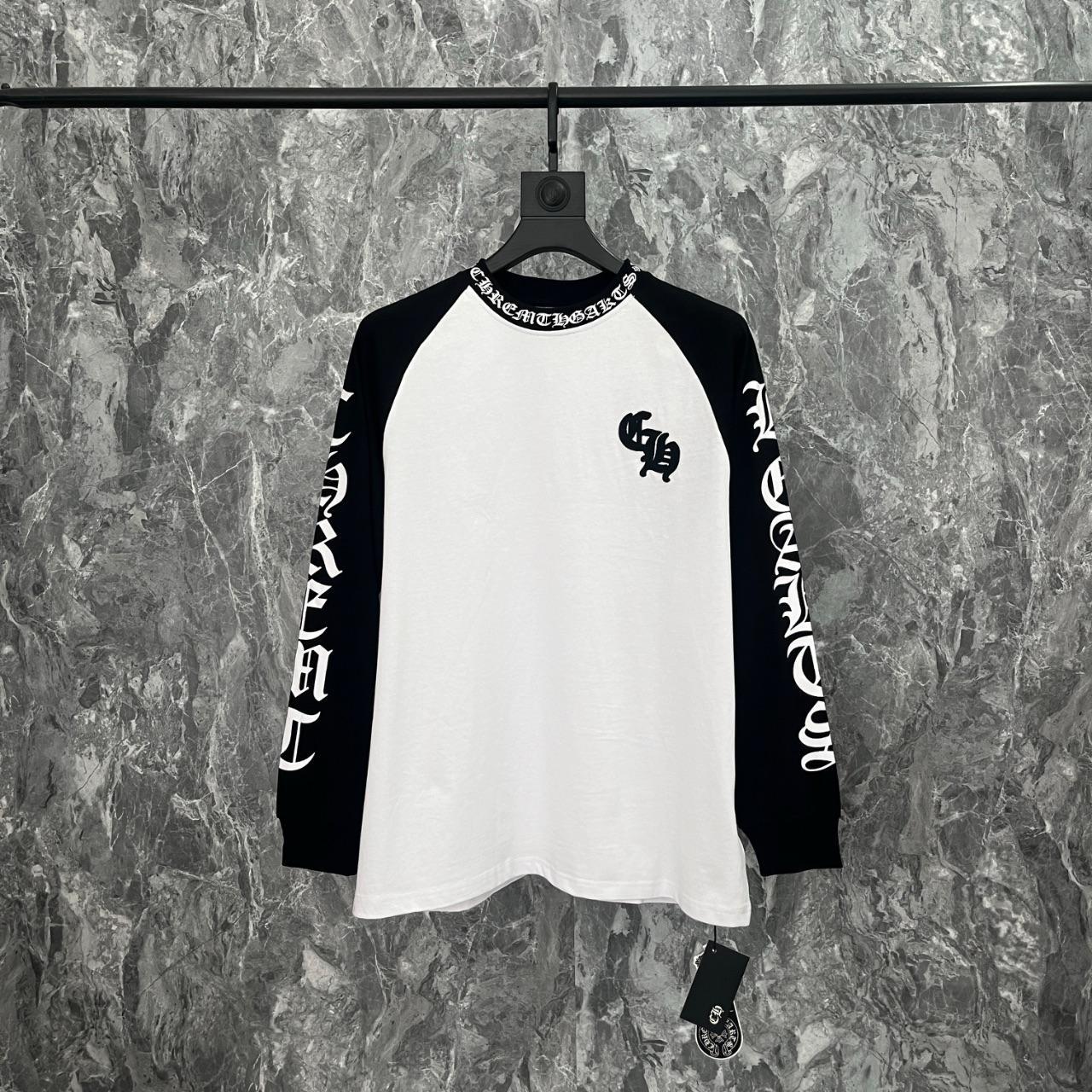 P0 Chrome Hearts Men's White and Black T-shirt - Image 1