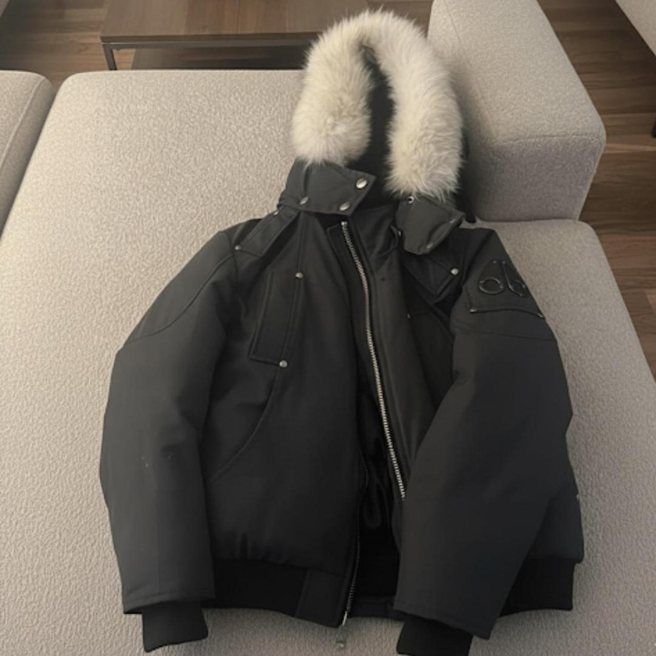 P0 (1) Canada Goose Men's Black and Navy Coat - Image 1