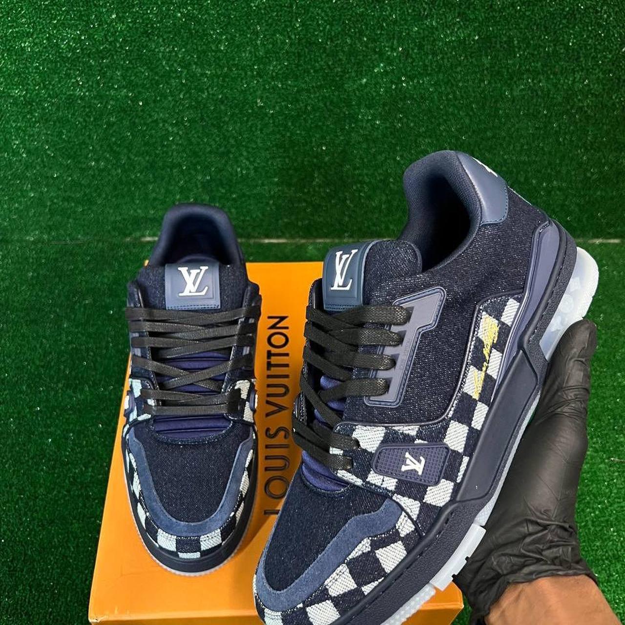 P0 3 Men's Blue and Navy Trainers - Image 1