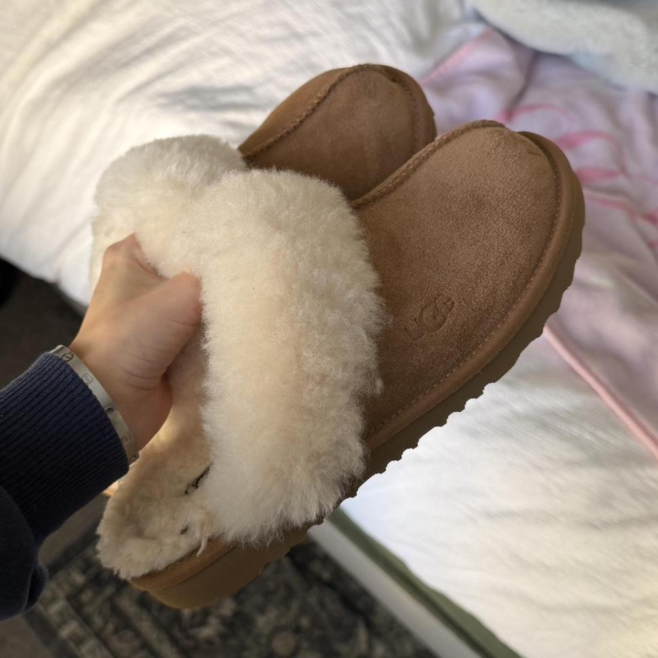 P0 UGG Women's Tan and Brown Slippers - Image 1