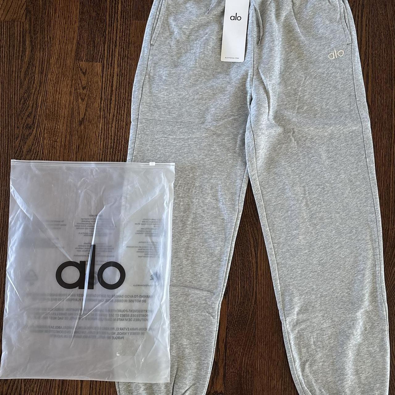 P0 Alo Yoga Men's Grey Joggers-tracksuits - Image 1