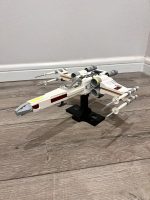 LEGO Star Wars Luke Skywalker's X-Wing Fighter set 75301 - Image 9
