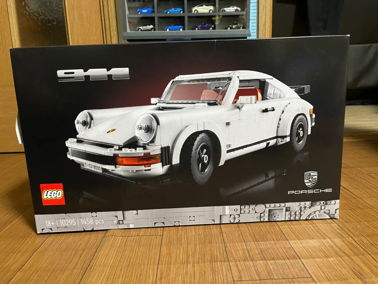 5dd0f1c9 LEGO Creator Expert Porsche 911 (10295) - Image 1