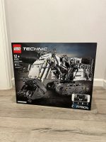 LEGO Technic Liebherr R 9800 Excavator (42100)