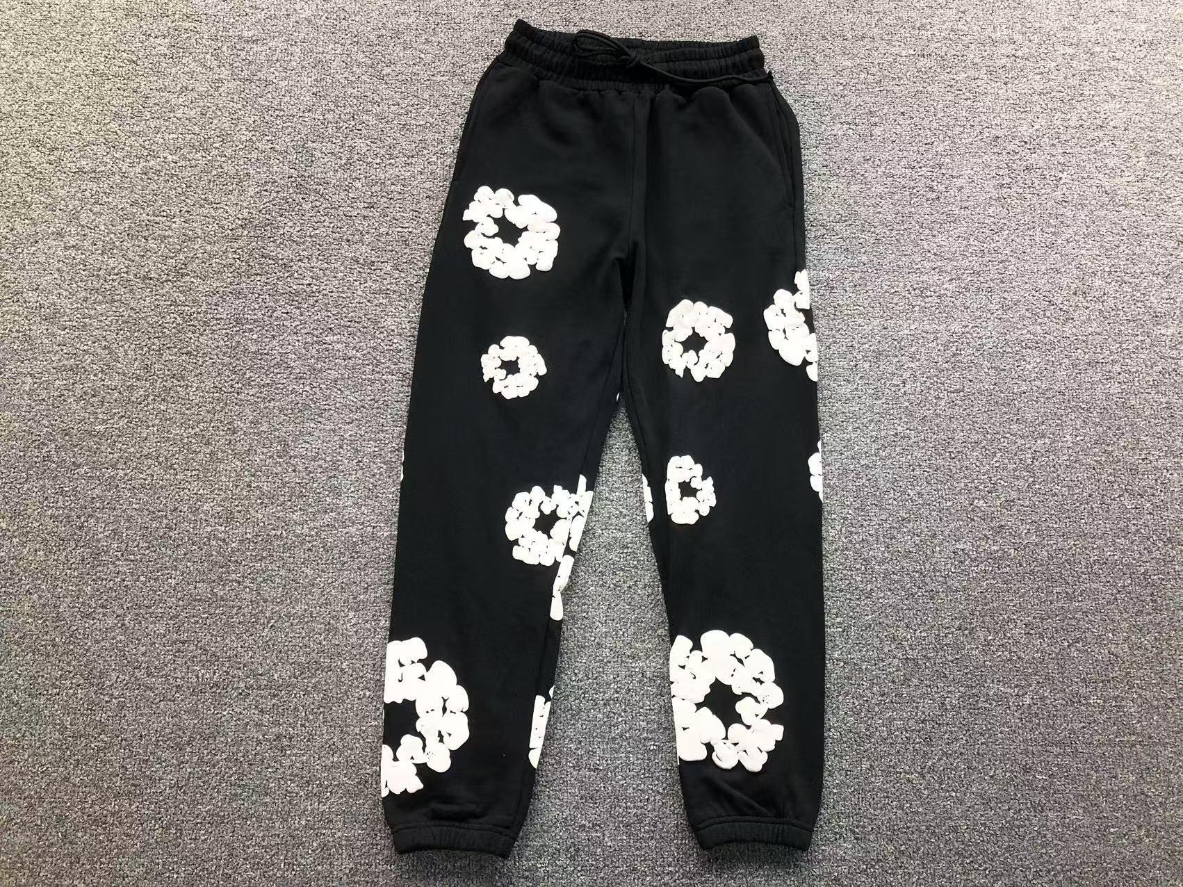 753b0ebb DENIM TEARS TROUSER - Image 1