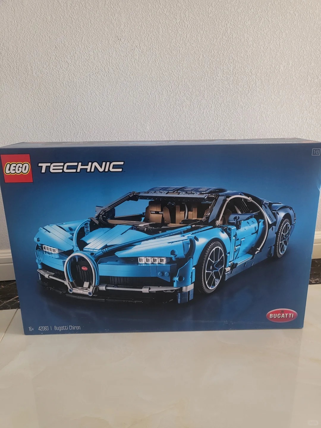 a151ac48 LEGO Technic Bugatti Chiron (42083) - Image 1