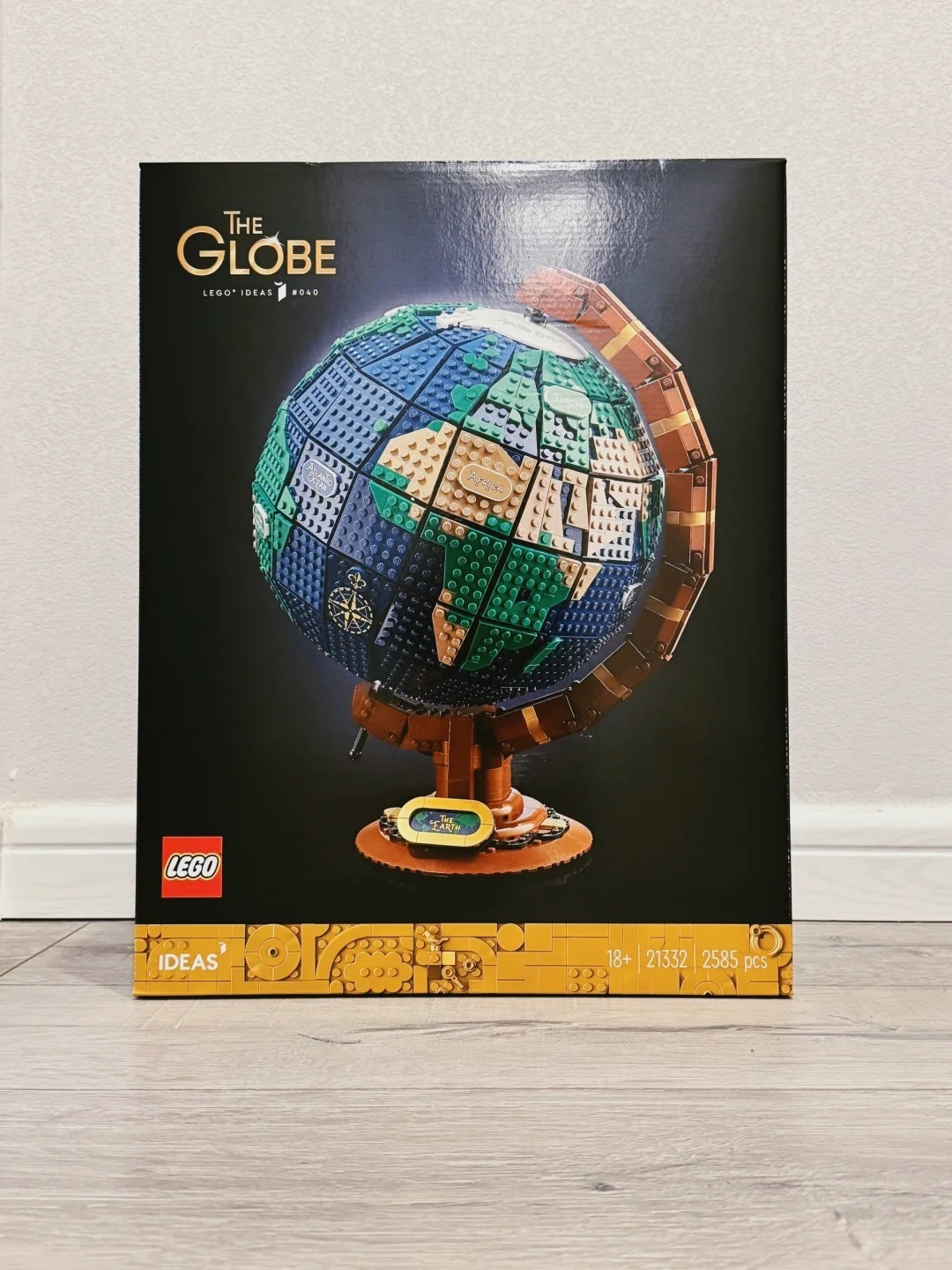 a5e9312a LEGO Ideas The Globe (21332) building set - Image 1