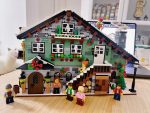 LEGO BrickLink Designer Program Winter Chalet (910004) - Image 4