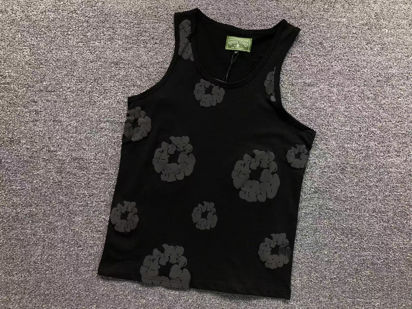 ec6d0b48 DENIM TEARS VEST - Image 1