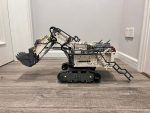 LEGO Technic Liebherr R 9800 Excavator (42100) - Image 3