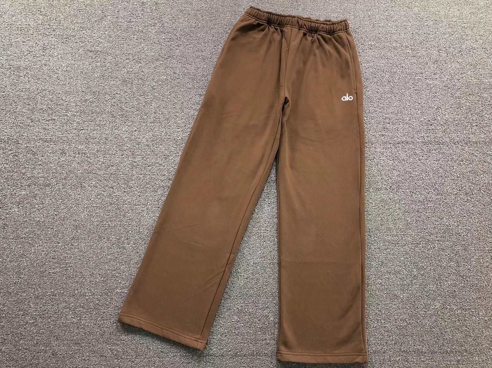 192e6d89 Alo Yoga Accolade Straight Leg Sweatpants - Image 1
