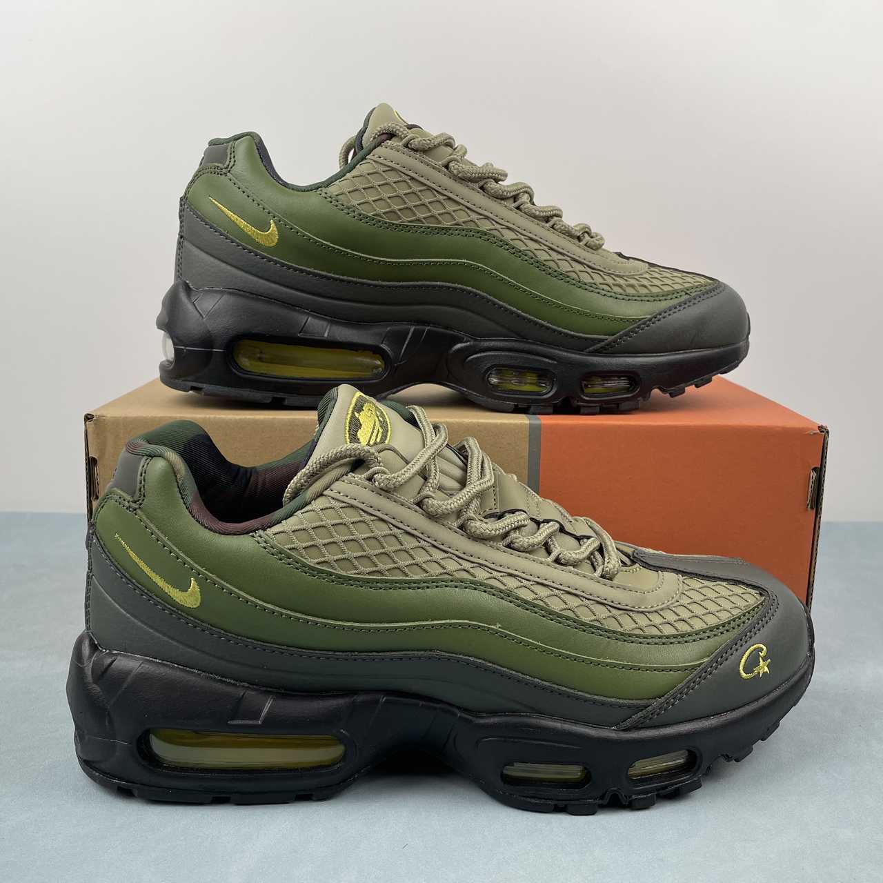 2d82f067 NIKE AIR MAX 95 SP - Image 1