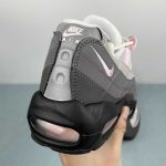 NIKE AIR MAX 95 PRM - Image 10