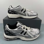 New Balance 1906R