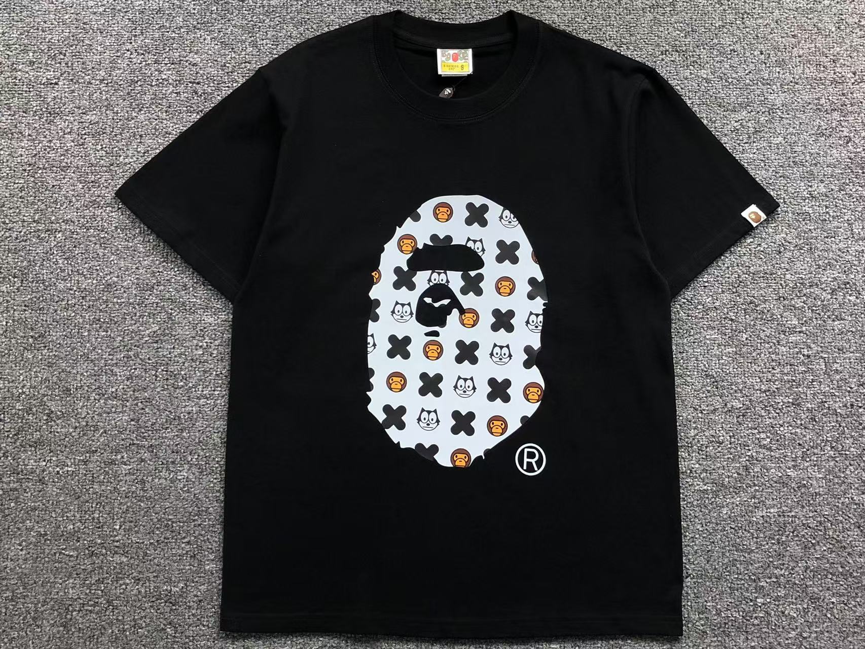 37af504c BAPE T-SHIRT - Image 1