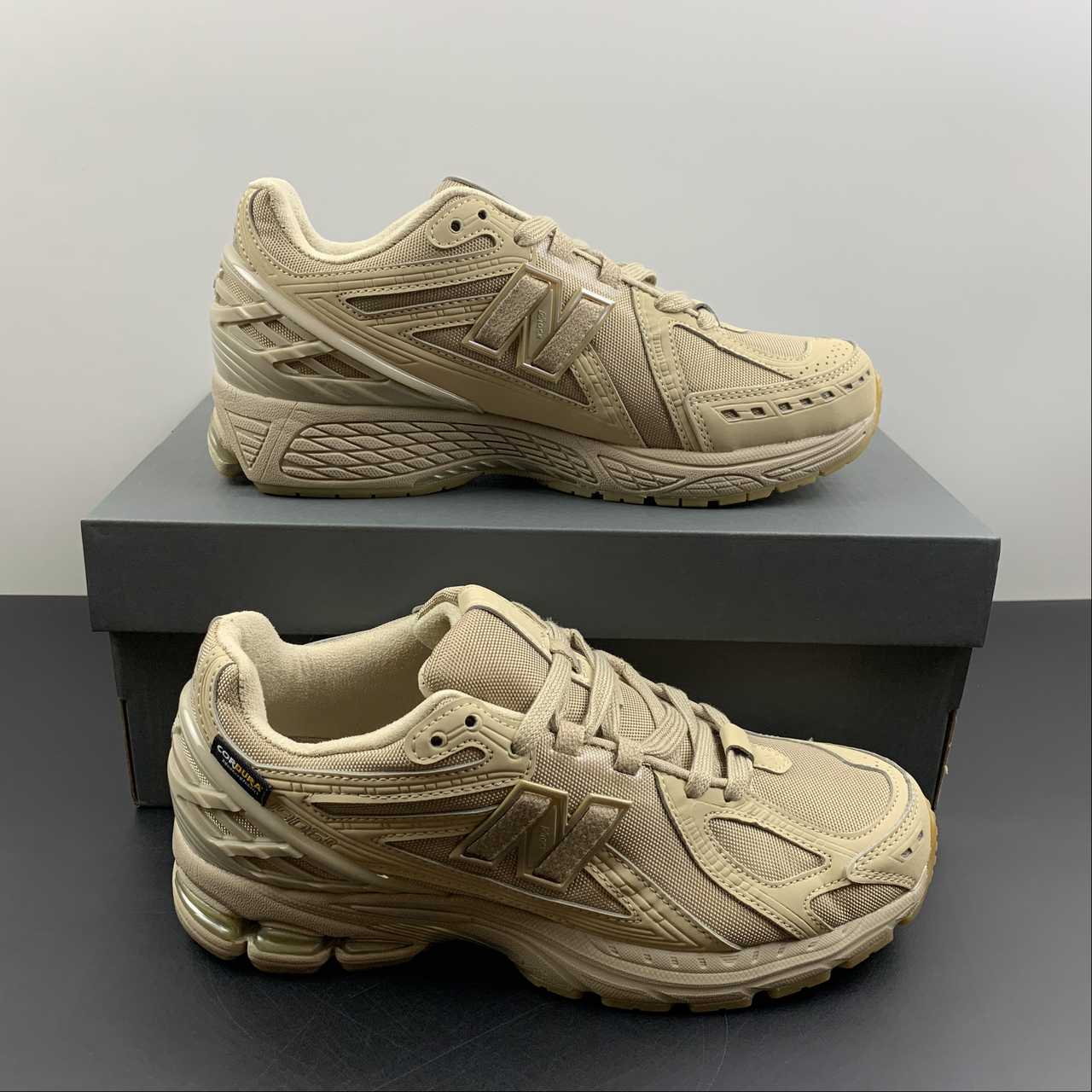 42070557 New Balance 1906R - Image 1