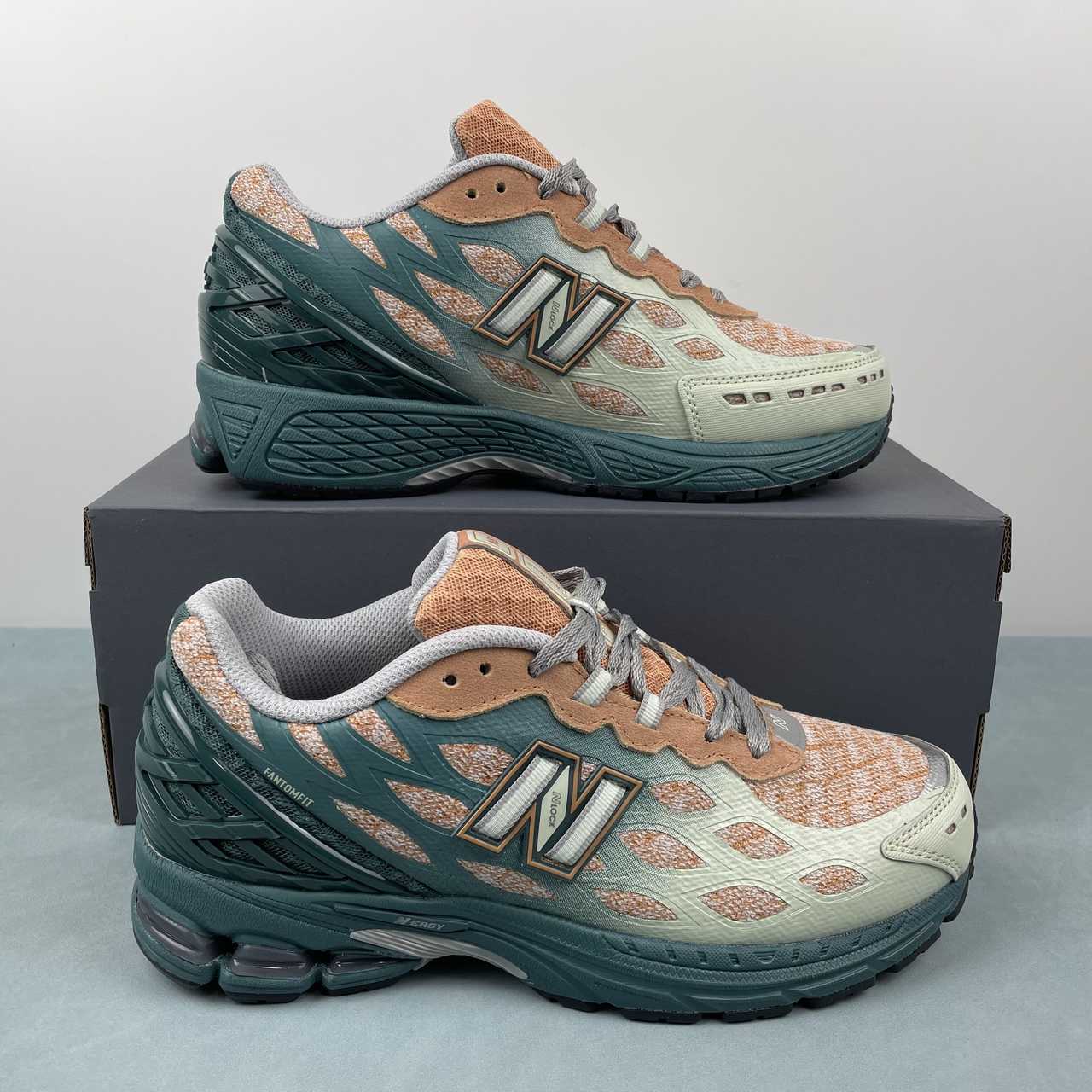 4e517609 New Balance 1906W - Image 1