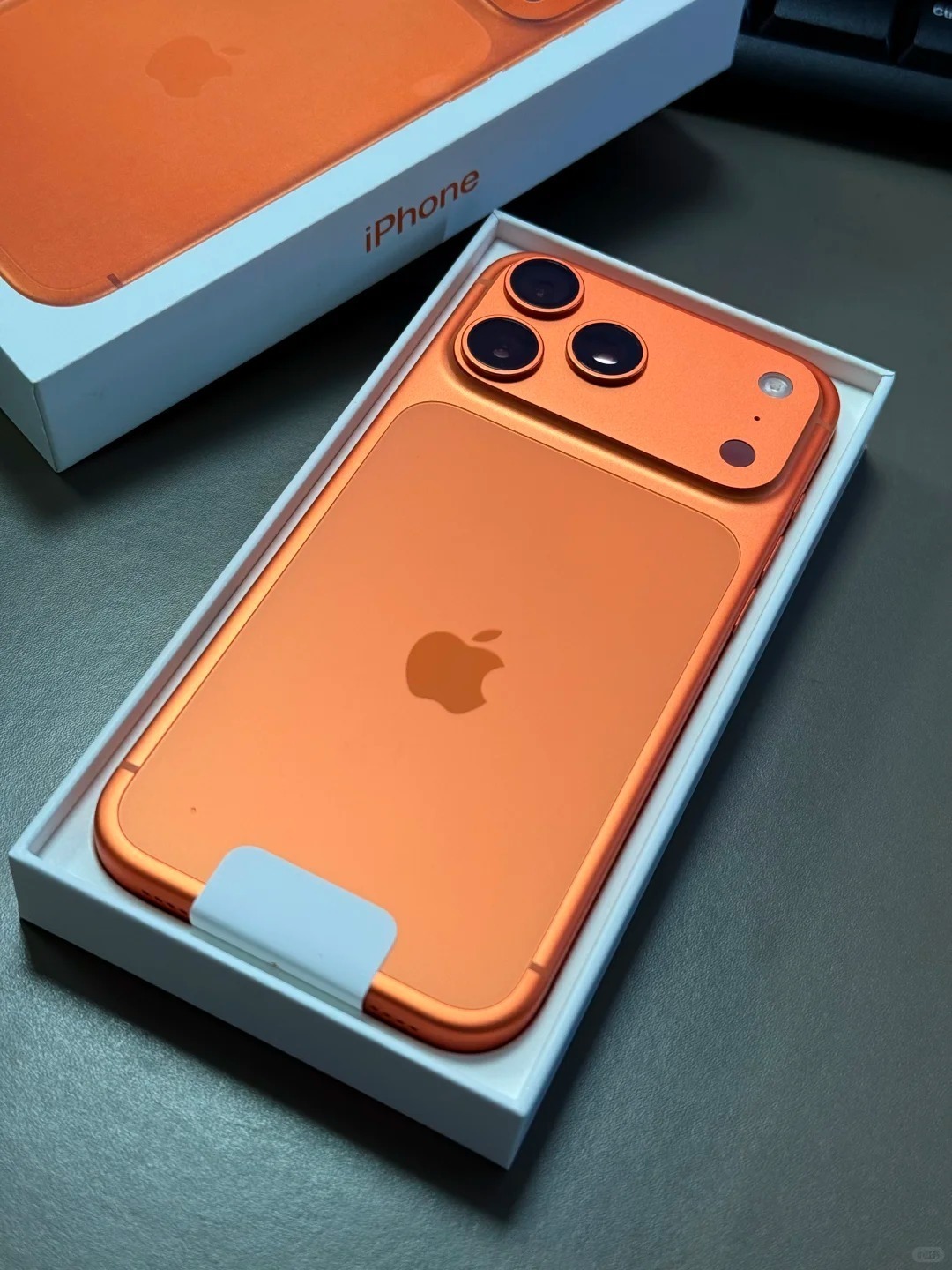 6c6a0c4e Apple iPhone 17 Pro Max Cosmic Orange - Image 1