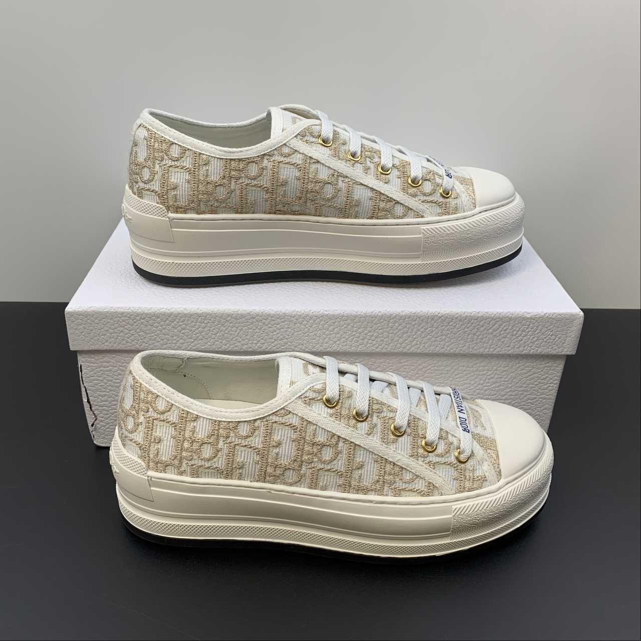 7101cd13 Dior Walk'n'Dior - Image 1