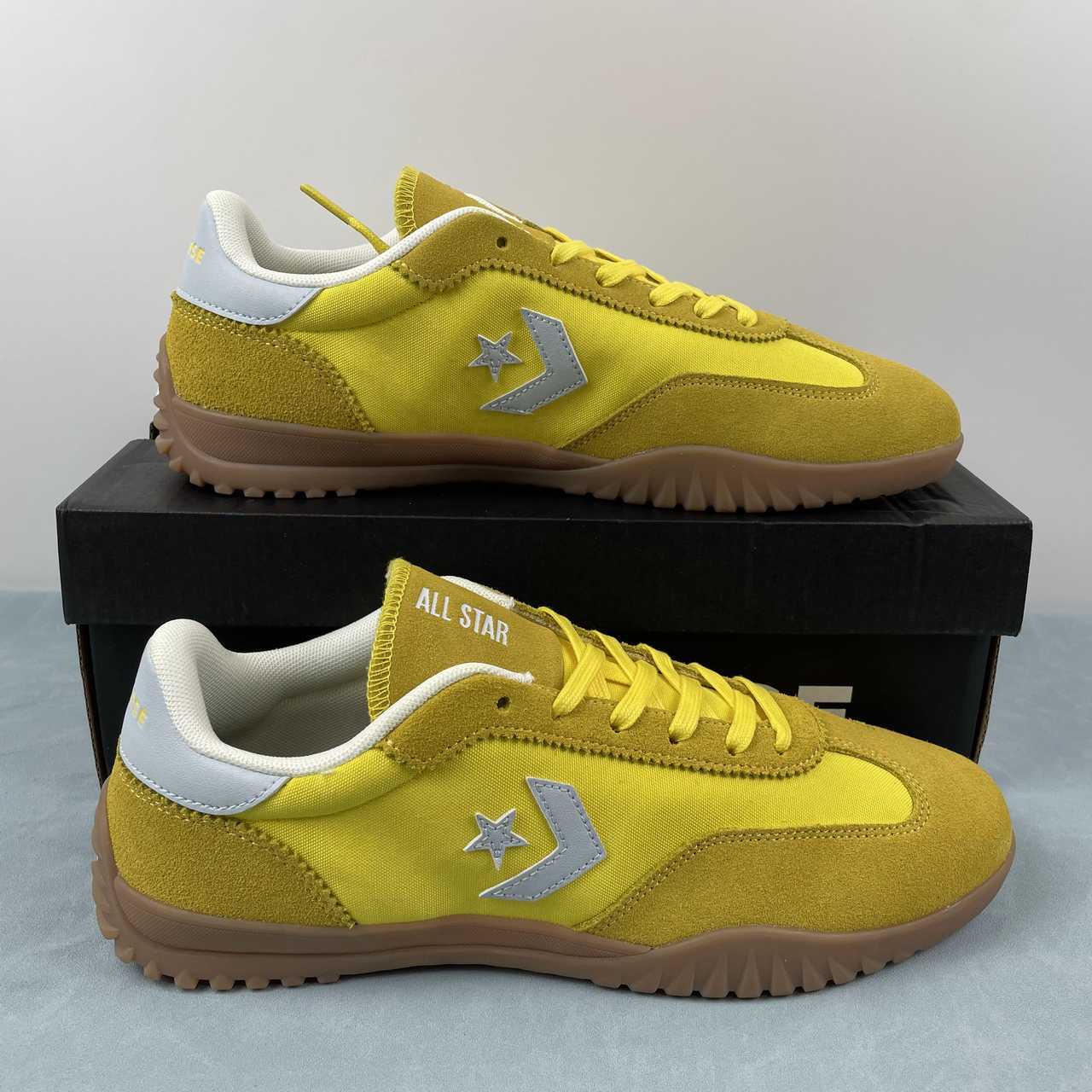 87ca33b9 Converse - Image 1