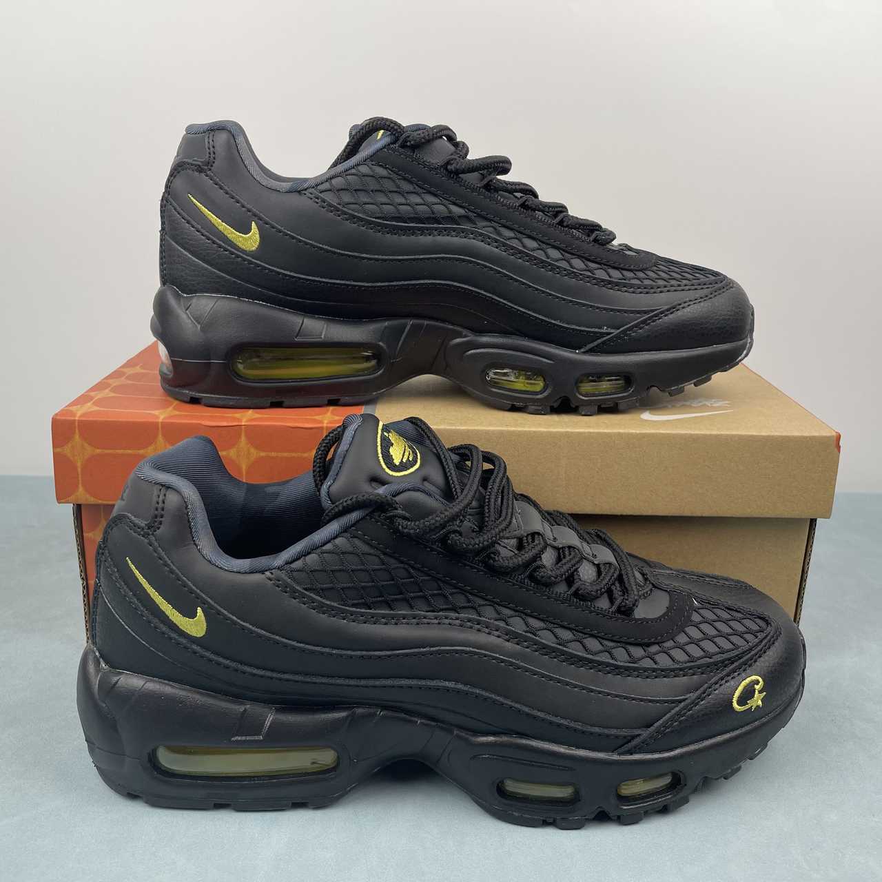 896d7e85 NIKE AIR MAX 95 SP - Image 1