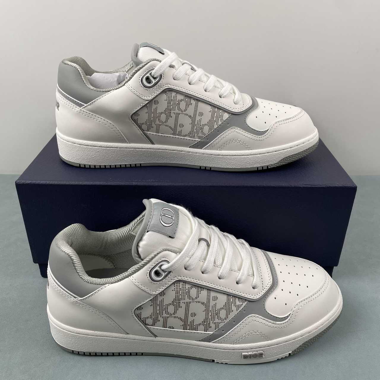 8a4fd737 Dior B27 Low-Top - Image 1