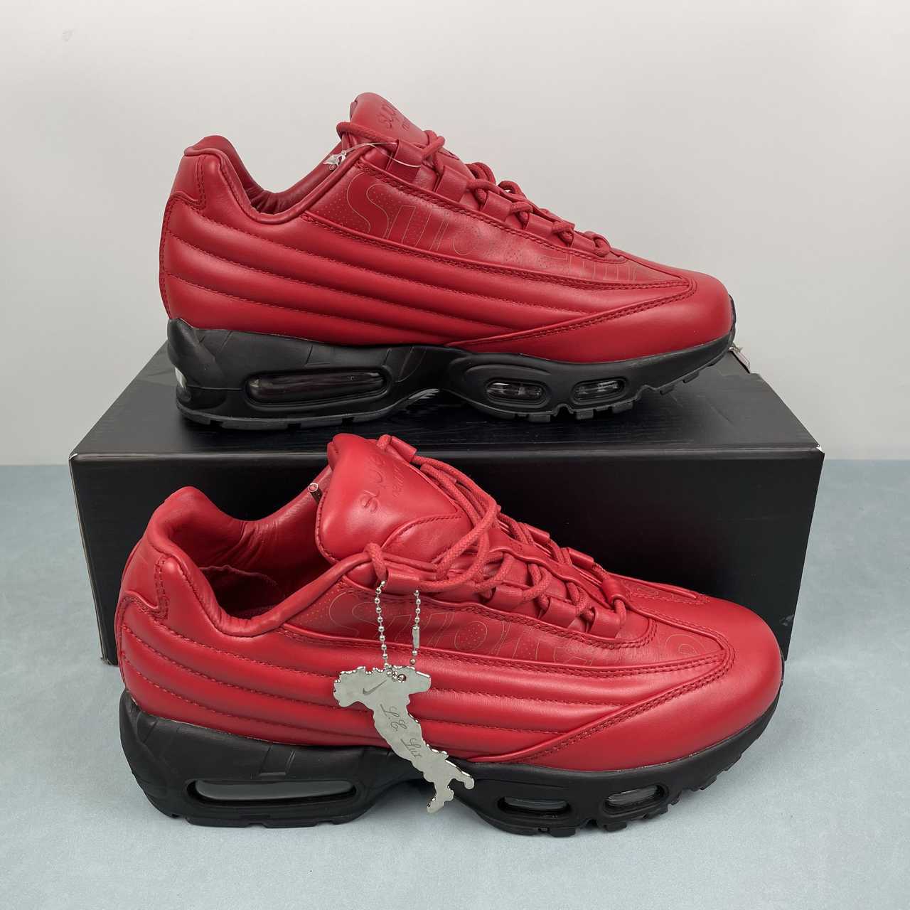 907a6f06 NIKE AIR MAX 95 LUX / SUPREME - Image 1