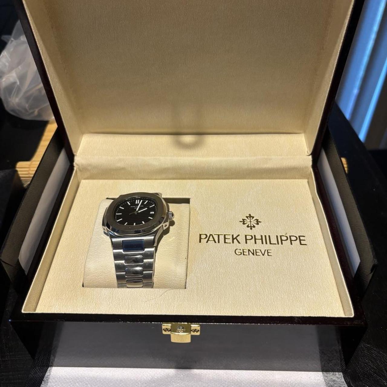 P0 Philippe Nautilus watch - Image 1