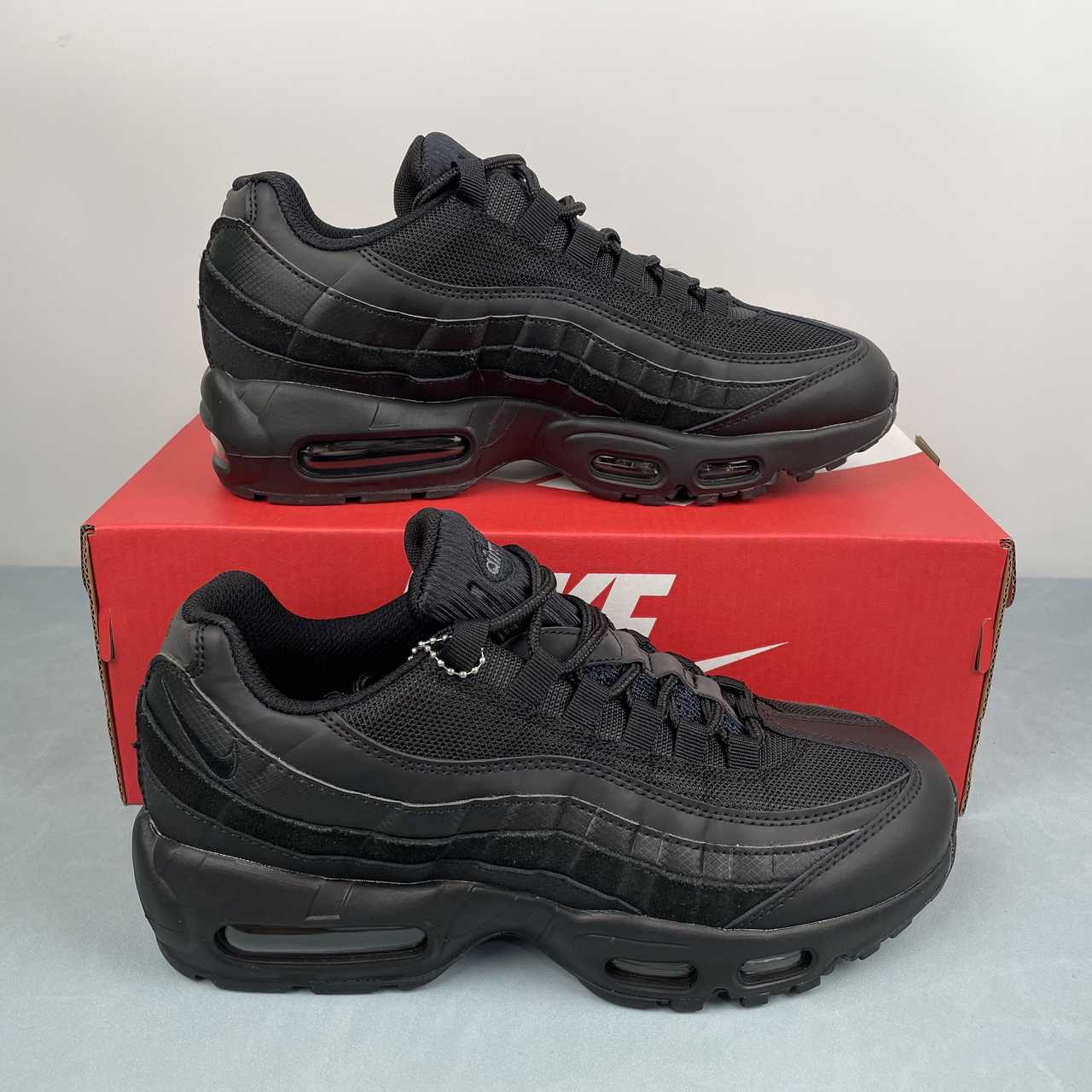 ba04e266 NIKE AIR MAX 95 SP - Image 1