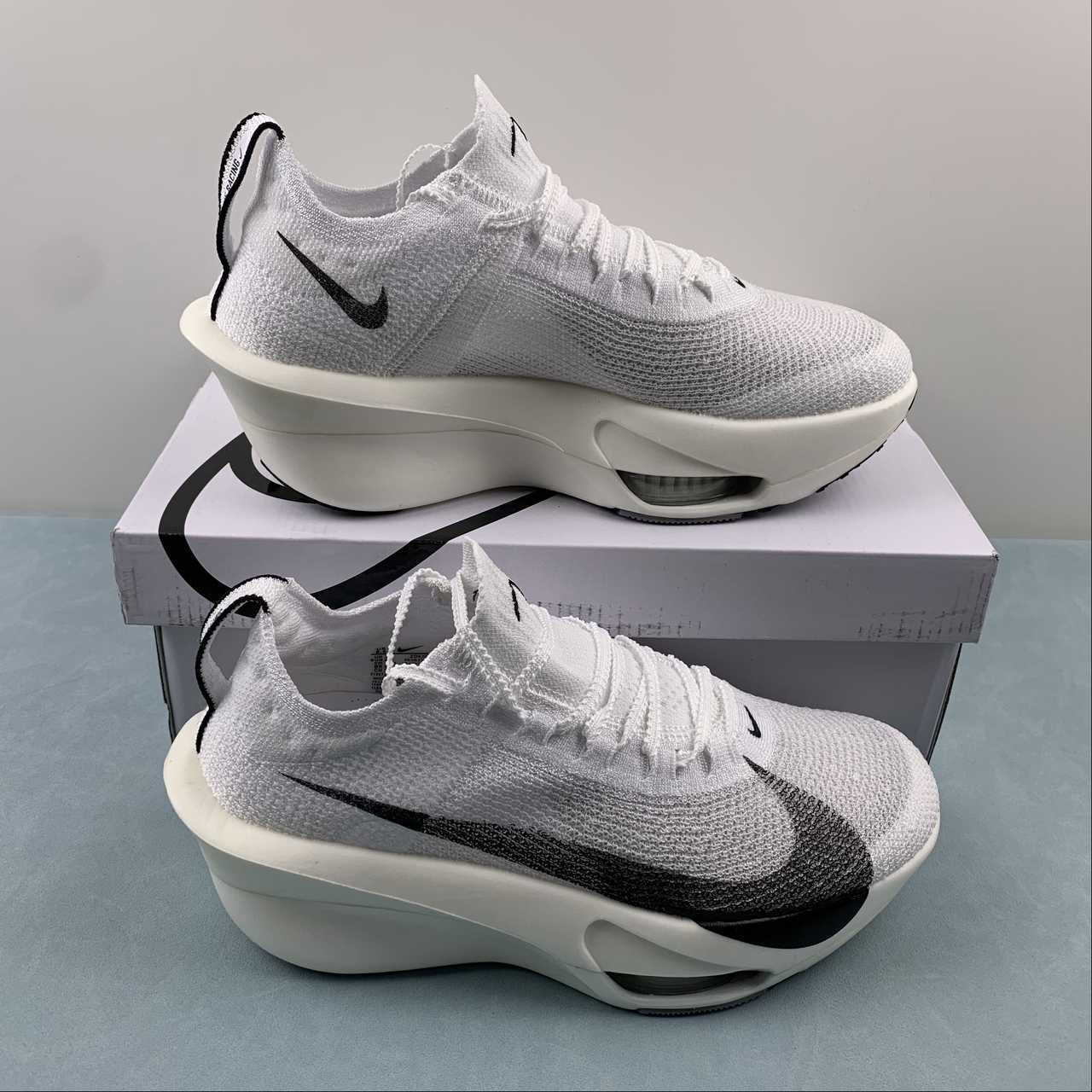 bbf1f095 NIKE AIR ZOOM ALPHAFLY NEXT - Image 1