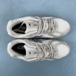 New Balance 740 - Image 4
