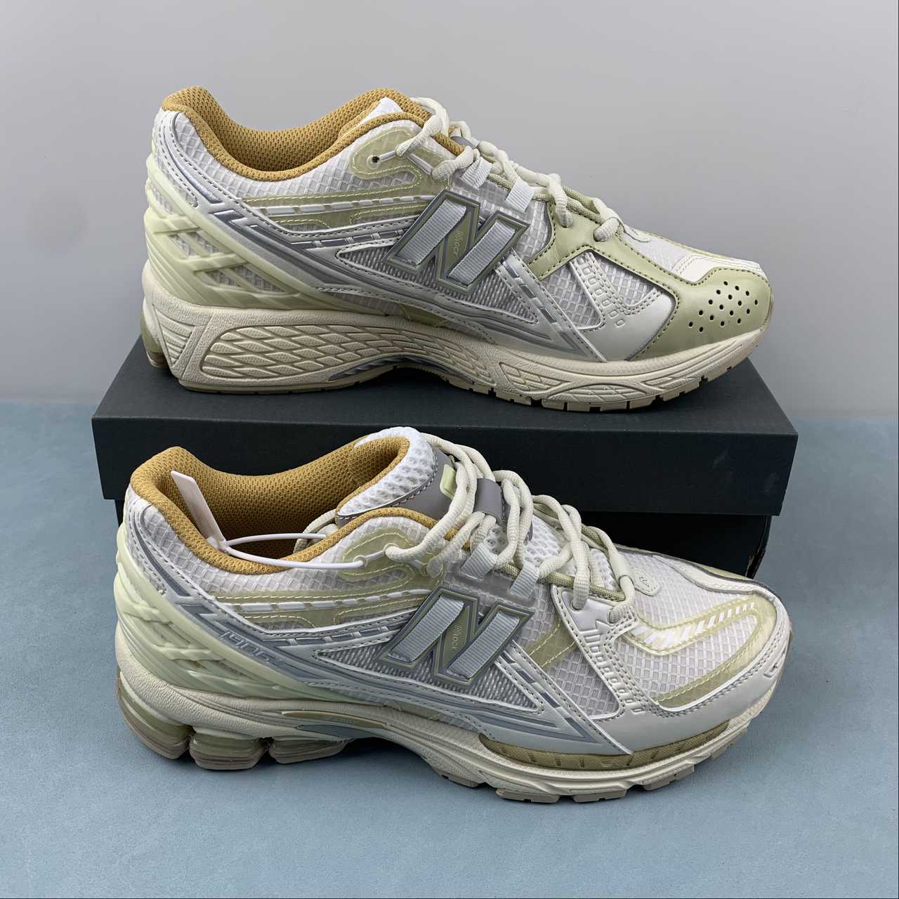 df3392bf New Balance 1906U - Image 1