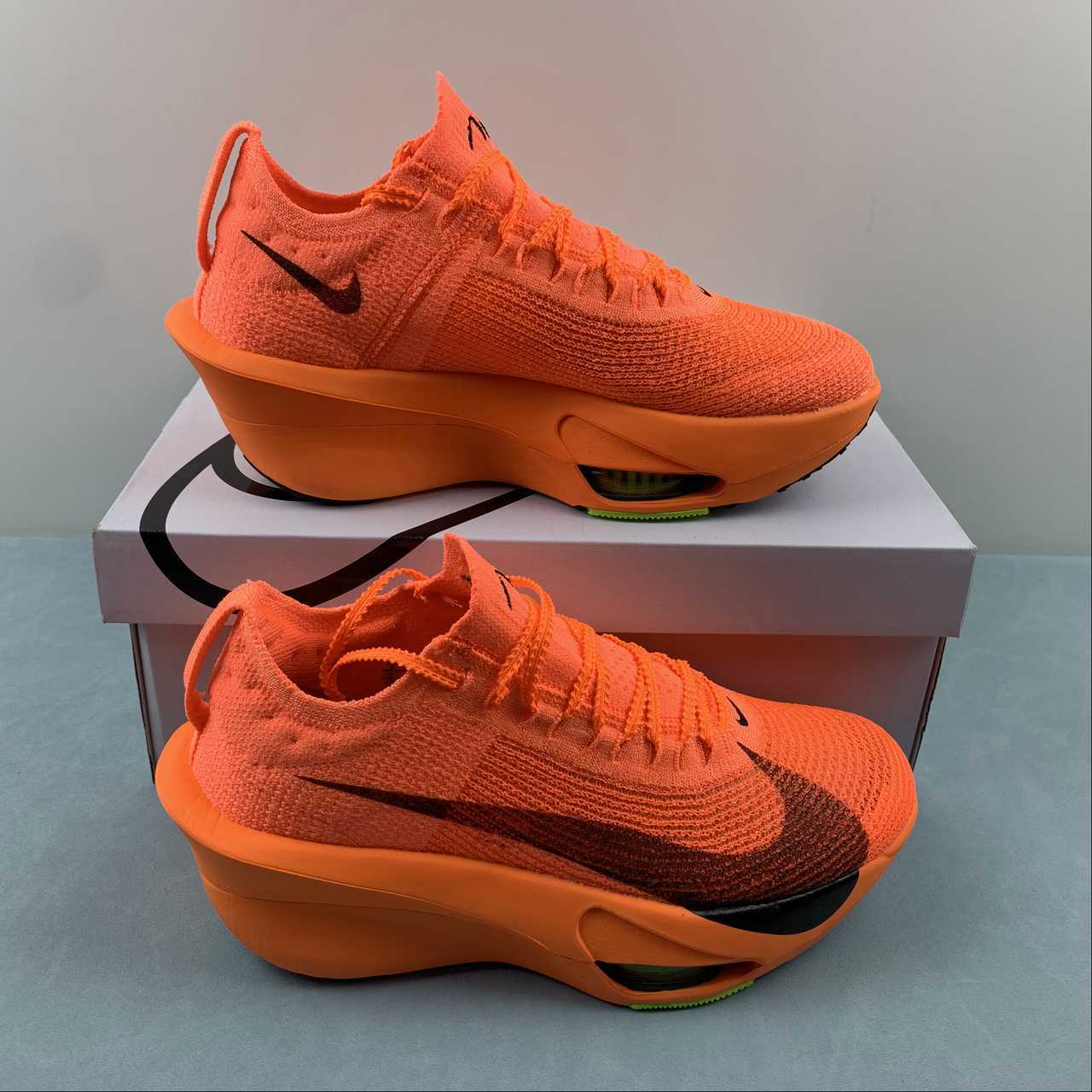 efbd8812 NIKE AIR ZOOM ALPHAFLY NEXT - Image 1