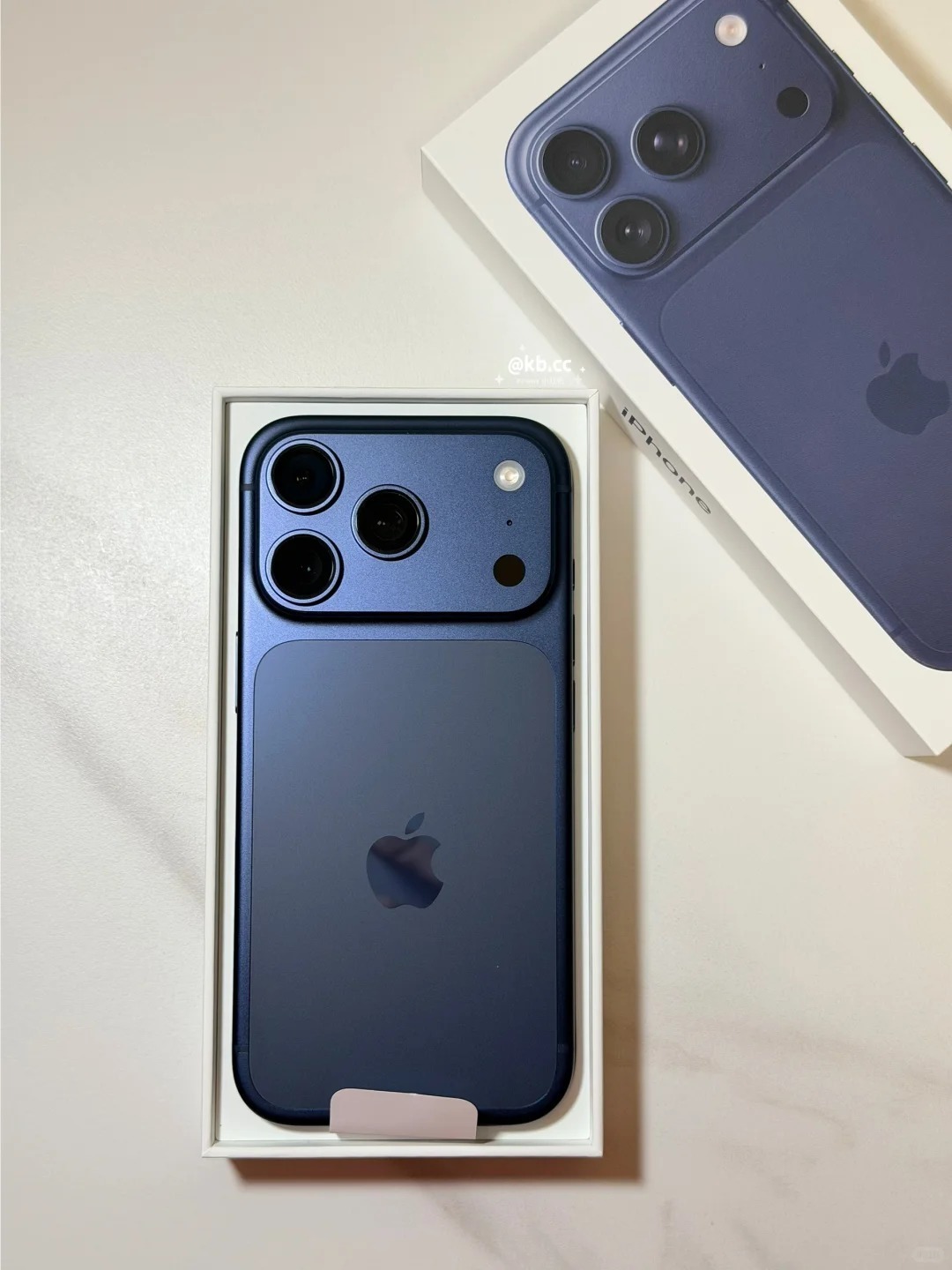 f79ac6a0 iPhone 17 Pro Blue - Image 1